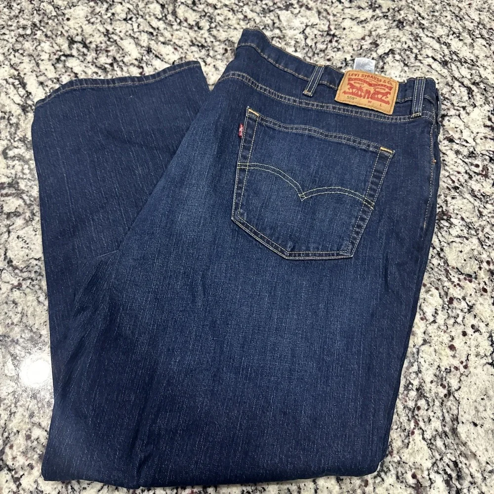 Levi's 559 Jeans Men's Size 48x29 Denim Relaxed Straight Leg Blue Jeans‎